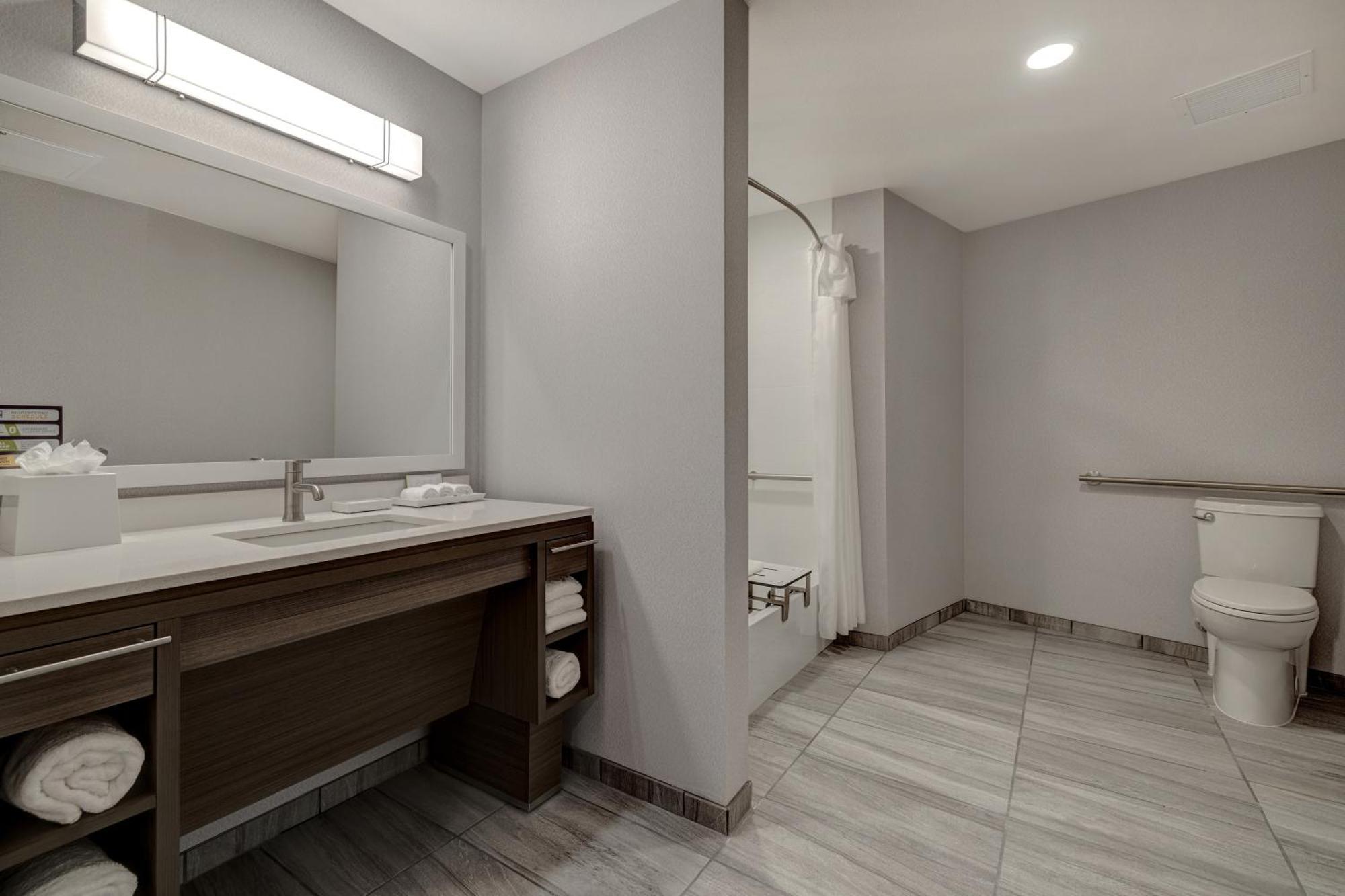 Home2 Suites By Hilton Petaluma Phòng bức ảnh